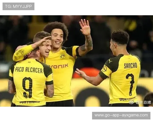 多特蒙德边路高速推进连续创造进攻落点