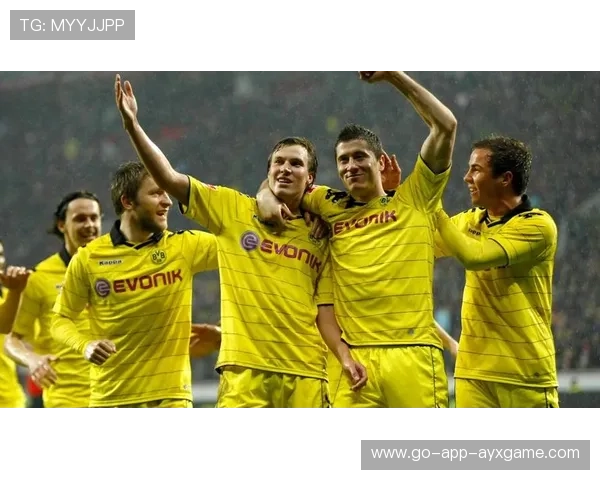 多特边路连续突破,德甲赛场看点十足