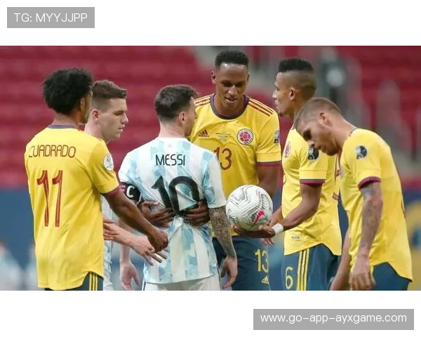 南美区大战：梅西受伤下场，阿根廷仍取胜
