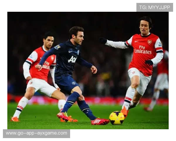 本菲卡冲刺训练中努内斯节奏掌控比前几日更锐利