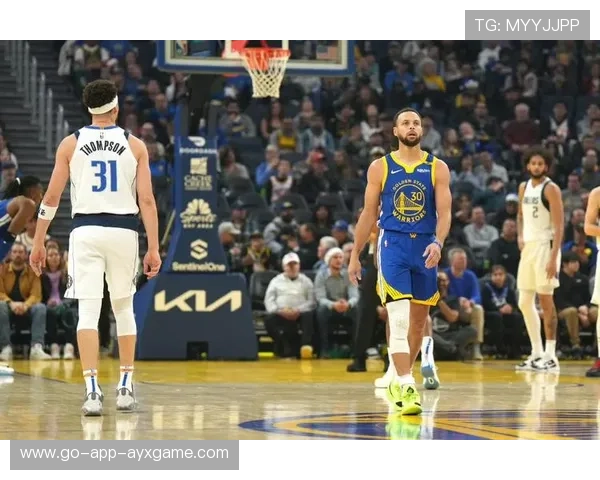 NBA库里远位三分训练仍保持火力：揭秘射手之王的训练秘籍